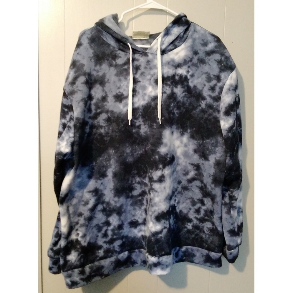 Bobbie Brooks Blue and Black Tie-Dye Hoodie Sweatshirt